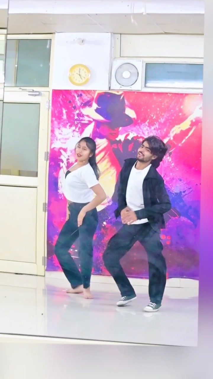 Dhak Dhak ?✨| Trending Shorts| Dance #dance #youtubeshorts #shortvideo #ytshorts #love #trending